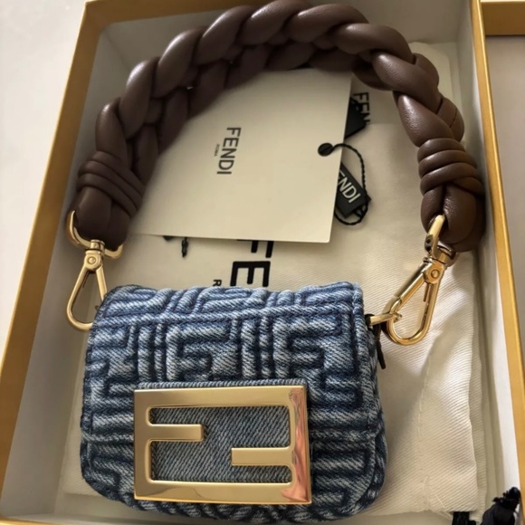 fendi nano baguette charm - Picture 4 of 4